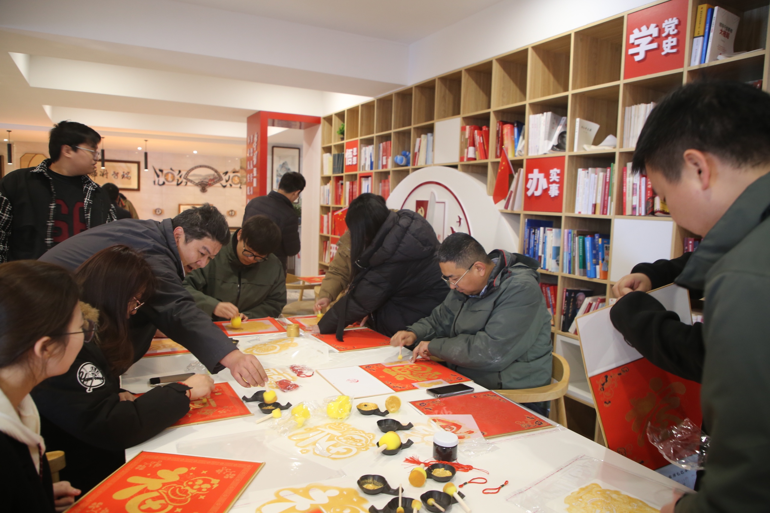 1f792e47cf18371c24a98b17bd6f1ca8.jpg 交投礦業(yè).jpg