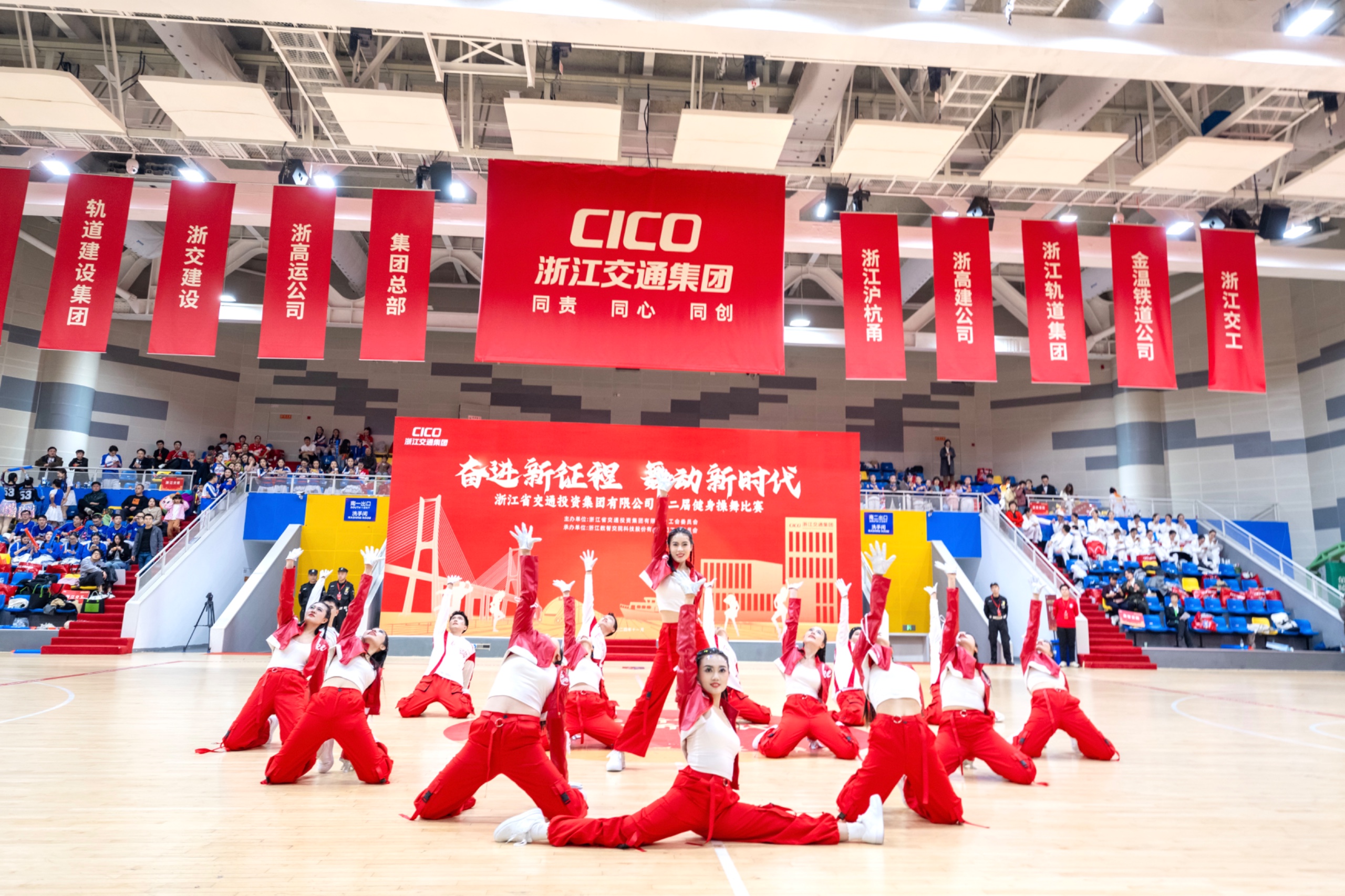 d5a8be56a9d9c2f64c8e9e544b18d632.jpg